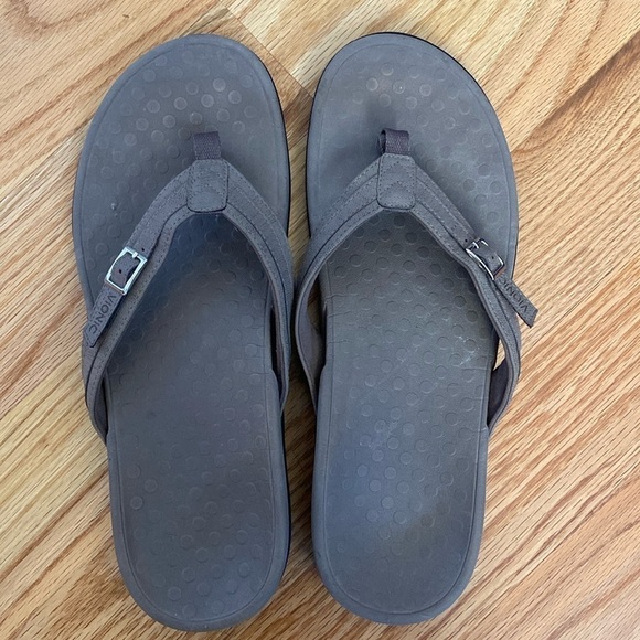 Vionic Patty Thong Sandals Womens Size 11 Brown Flip Flop orthotic Beach summer - Picture 2 of 12